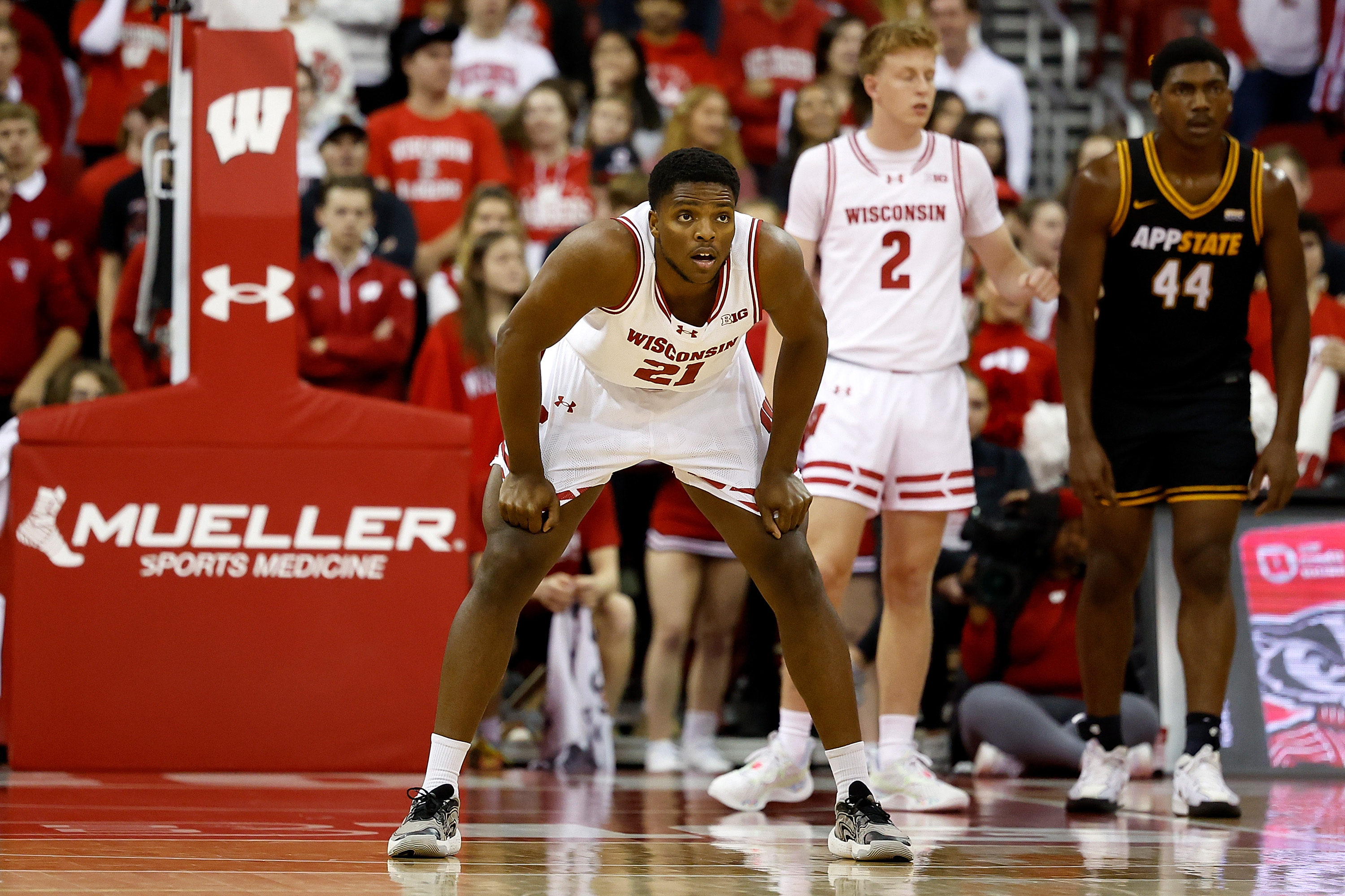 arizona-wildcats-mens-basketball-wisconsin-badgers-prewview-interview-greg-gard-prediction-bigten