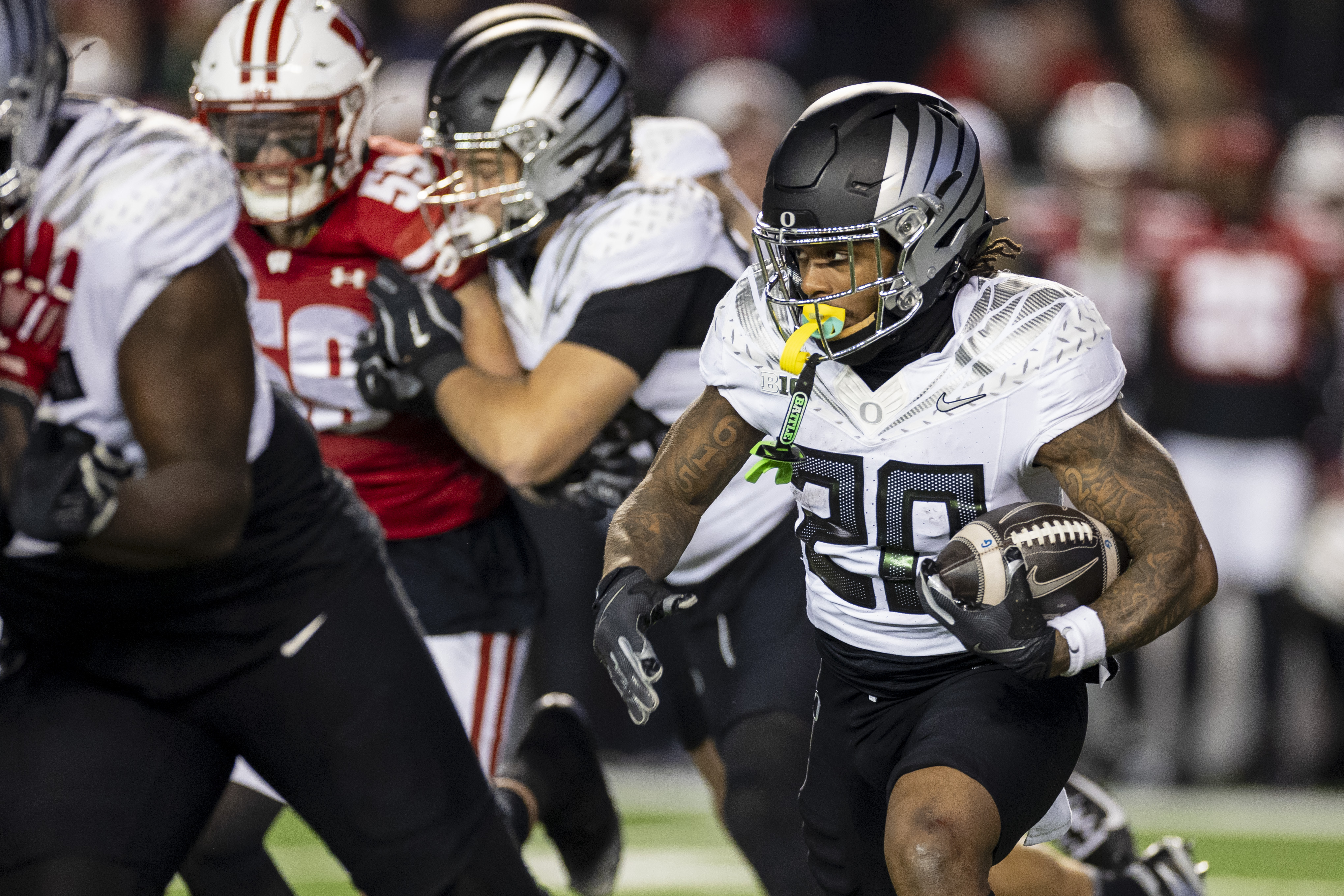 COLLEGE FOOTBALL: NOV 16 Oregon at Wisconsin